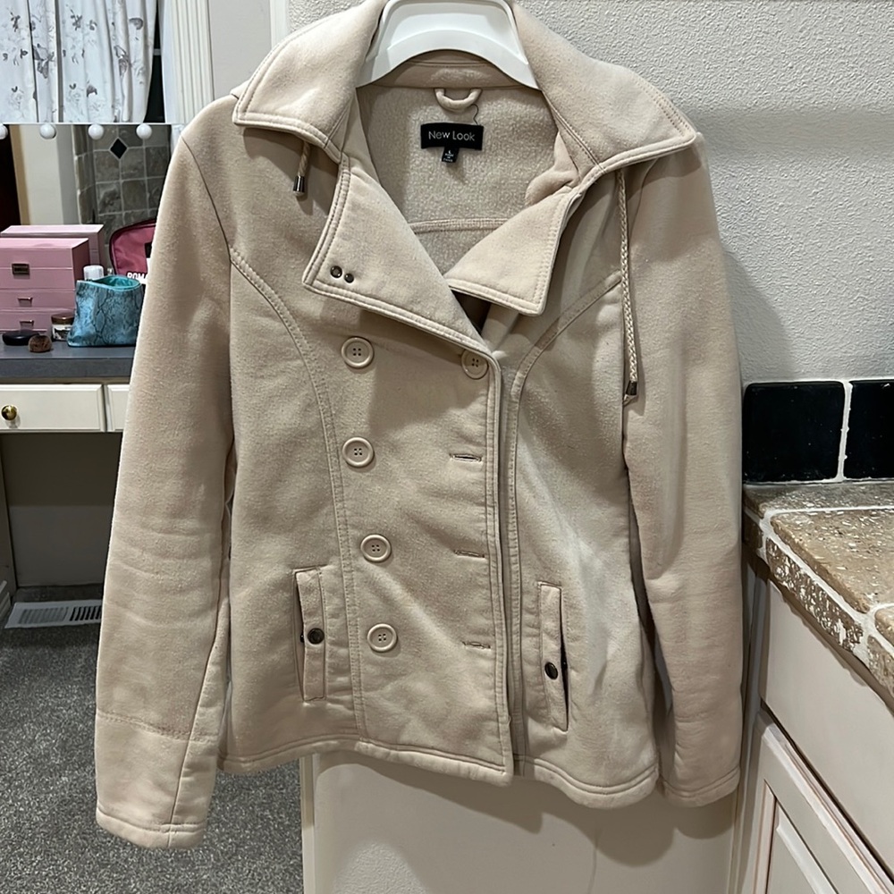 Tan soft buttoned jacket